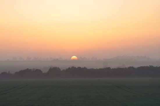 Votre vue sur le lever de soleil,  partir de la fentre de la salle de bain